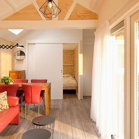 Vakantiehuis 'T Laaisterplakky Zonder Drempels Oude Bildtzijl Exterior foto
