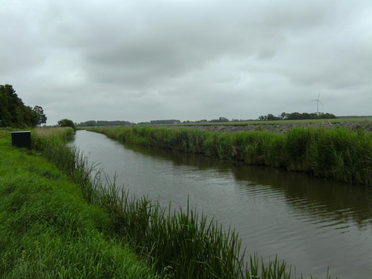 Vakantiehuis 'T Laaisterplakky Zonder Drempels Oude Bildtzijl Exterior foto